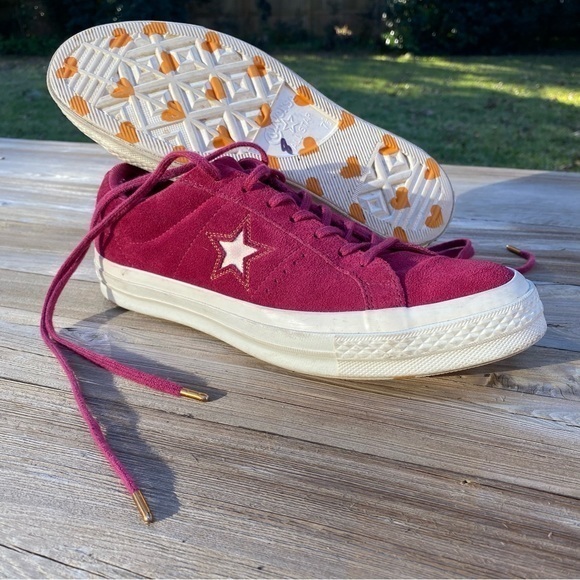 Converse Suede One Star Love Sneakers Pink/Rhubarb Women's Size 9.5